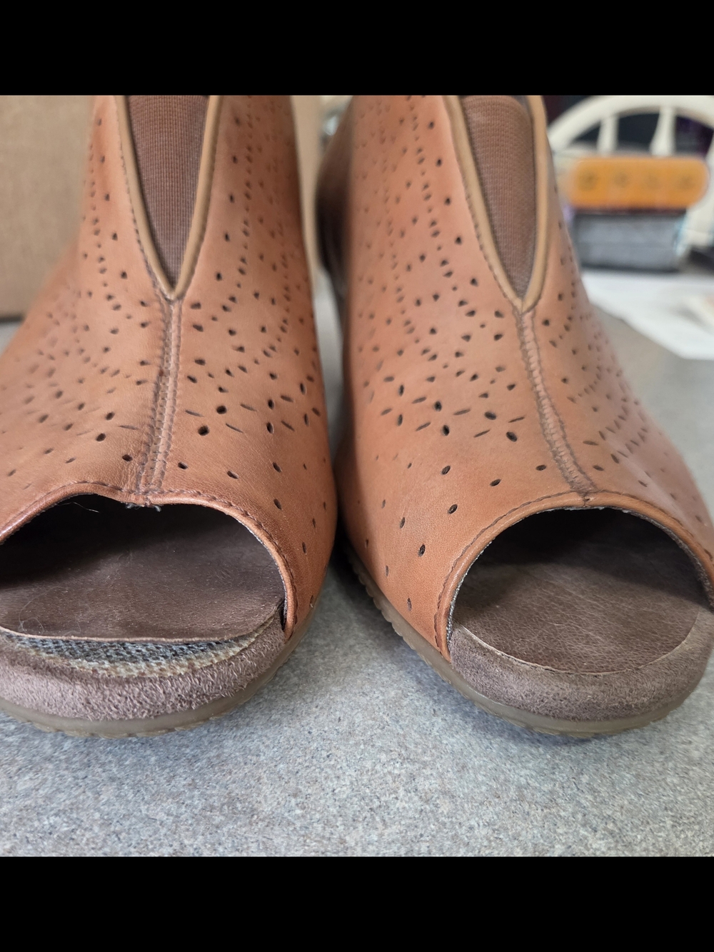 Earth Shoes Women's Brown Peep-Toe Ankle Booties - Picture 9 of 15